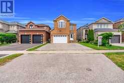 847 STONEBRIDGE AVENUE | Mississauga Ontario | Slide Image Three