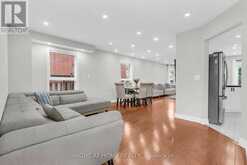 847 STONEBRIDGE AVENUE | Mississauga Ontario | Slide Image Nine