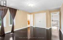 1755 BIRCHWOOD DRIVE | Mississauga Ontario | Slide Image Thirty-eight