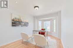 42 BOXWOOD CRESCENT | Markham Ontario | Slide Image Fifteen