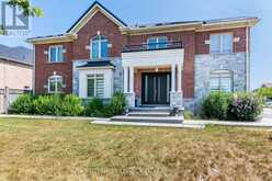 11 DRUMMONDVILLE DRIVE | Brampton Ontario | Slide Image Three