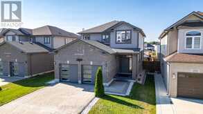 2824 DOYLE DRIVE | London Ontario | Slide Image Two