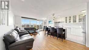 8 - 180 DUDLEY AVENUE | Markham Ontario | Slide Image Ten