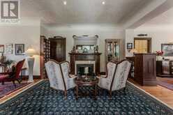 569 LOCUST STREET | Burlington Ontario | Slide Image Eight