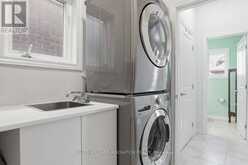 18 VIC CHAMBERS PLACE | Paris Ontario | Slide Image Nine