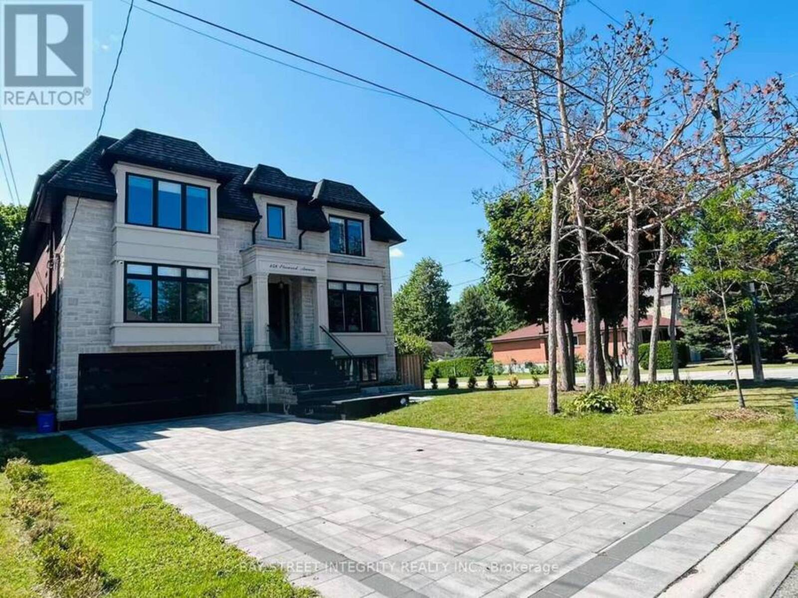 158 ELMWOOD AVENUE, Richmond Hill, Ontario L4C 1L1
