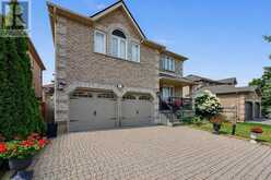 41 RUSSELL HILL DRIVE | Barrie Ontario | Slide Image Two