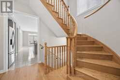 668 MCGREGOR FARM TRAIL | Newmarket Ontario | Slide Image Four