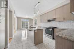 668 MCGREGOR FARM TRAIL | Newmarket Ontario | Slide Image Five