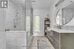 384 KENNEDY STREET W | Aurora Ontario | Slide Image Thirty