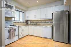 8 - 237 STEEL STREET | Barrie Ontario | Slide Image Eleven