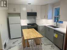 309 QUEEN MARY DRIVE | Oakville Ontario | Slide Image Six
