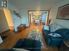 309 QUEEN MARY DRIVE | Oakville Ontario | Slide Image Eight