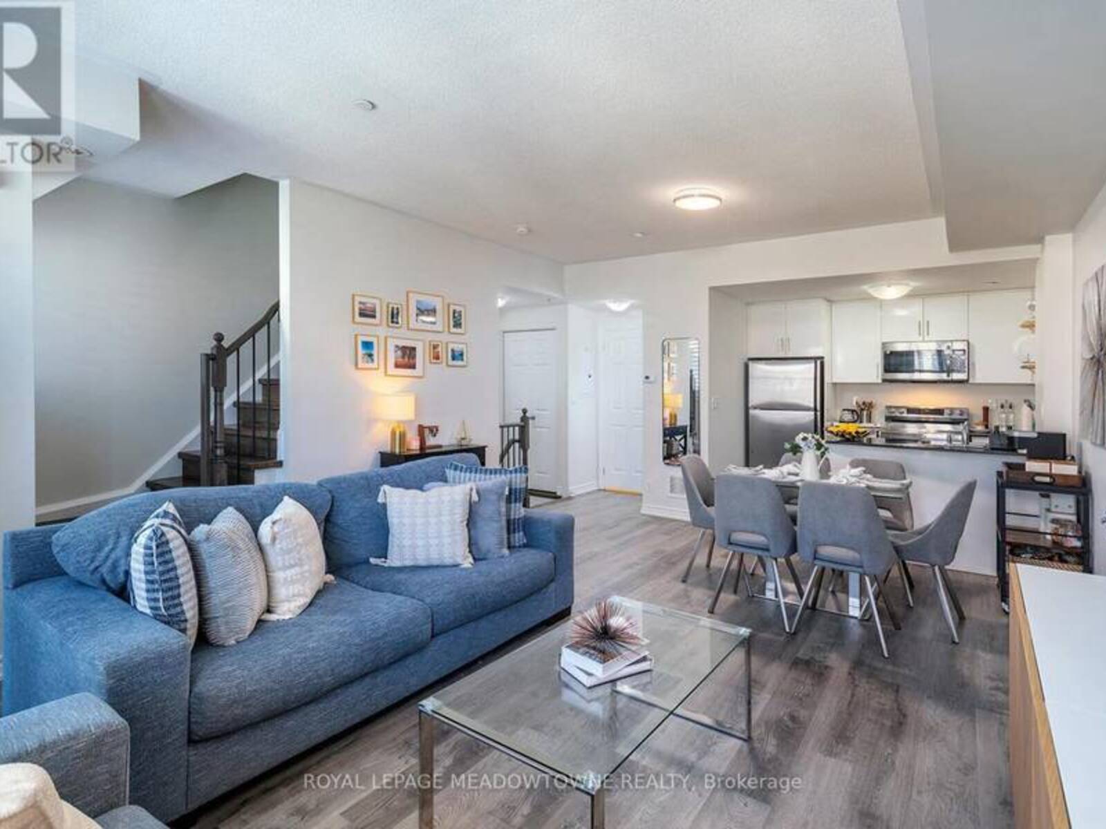 19 - 10 CARNATION AVENUE, Toronto, Ontario M8V 0B8