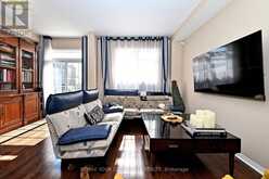 30 SPRUCE PINE CRESCENT | Vaughan Ontario | Slide Image Eleven