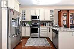 30 SPRUCE PINE CRESCENT | Vaughan Ontario | Slide Image Five