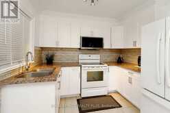 2694 TRUSCOTT DRIVE | Mississauga Ontario | Slide Image Fifteen