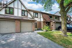 15 GATWICK LANE | Brampton Ontario | Slide Image Three