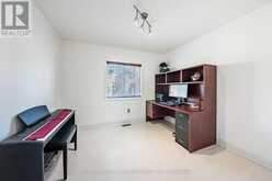 139 OCEANPEARL CRESCENT | Whitby Ontario | Slide Image Twenty-one