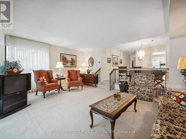 902 - 62 WELLESLEY STREET W Toronto Ontario, M5S 2X3 - 4 Bedrooms Condo For Sale