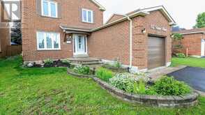 182 KOZLOV STREET | Barrie Ontario | Slide Image Five
