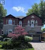 129 LAKELAND CRESCENT | Richmond Hill Ontario | Slide Image Four