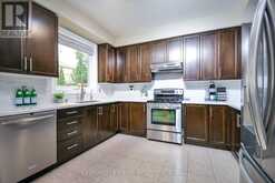 20 FALCON CRESCENT | Barrie Ontario | Slide Image Twelve