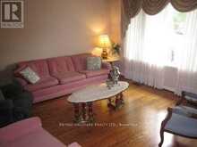 169 TRAYBORN DRIVE | Richmond Hill Ontario | Slide Image Two