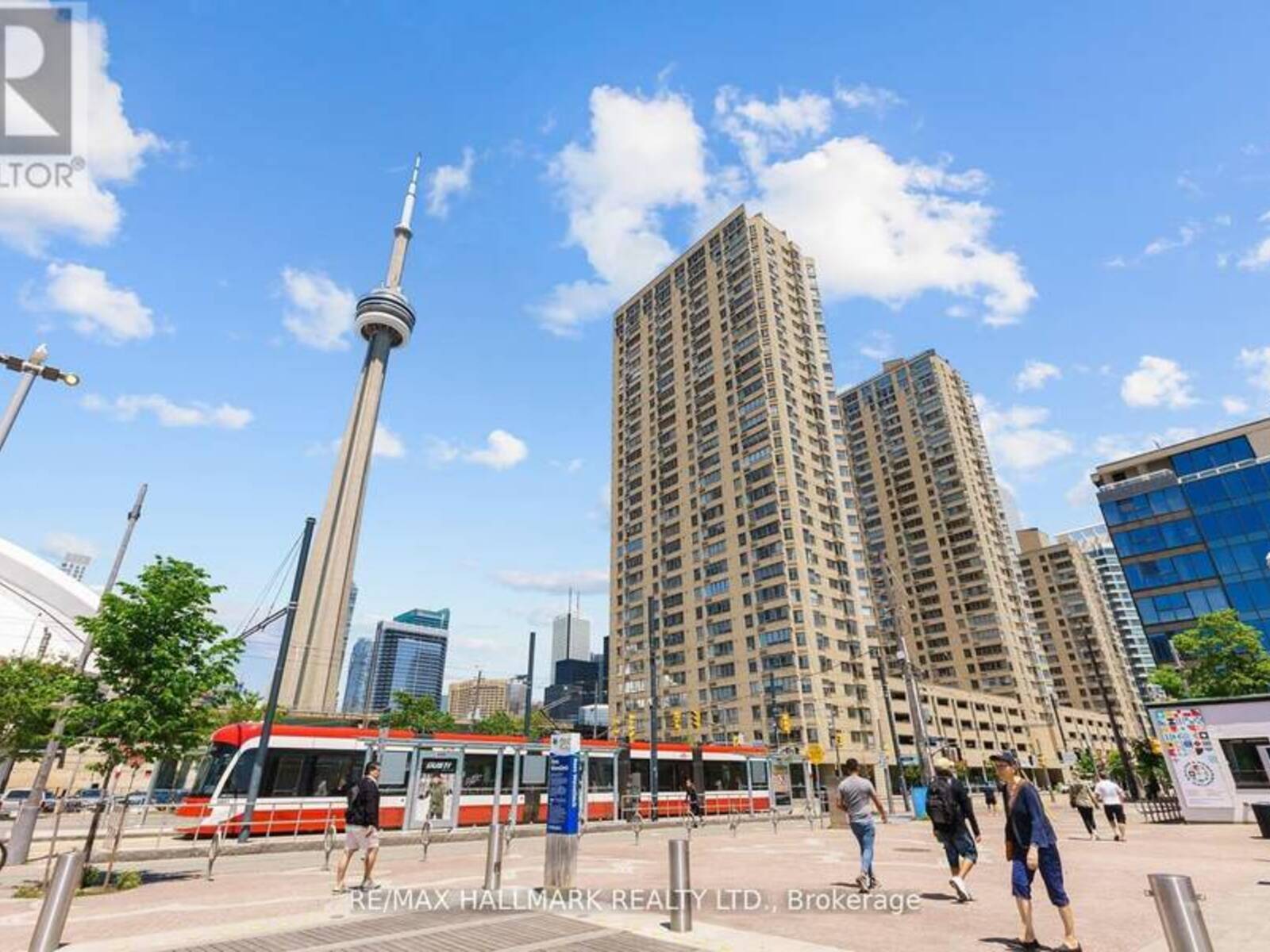 2903 - 270 QUEENS QUAY W, Toronto, Ontario M5J 2N4