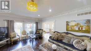 31 NORTHGATE CRESCENT E | Richmond Hill Ontario | Slide Image Twelve