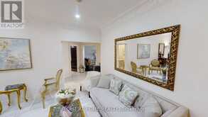 31 NORTHGATE CRESCENT E | Richmond Hill Ontario | Slide Image Nine