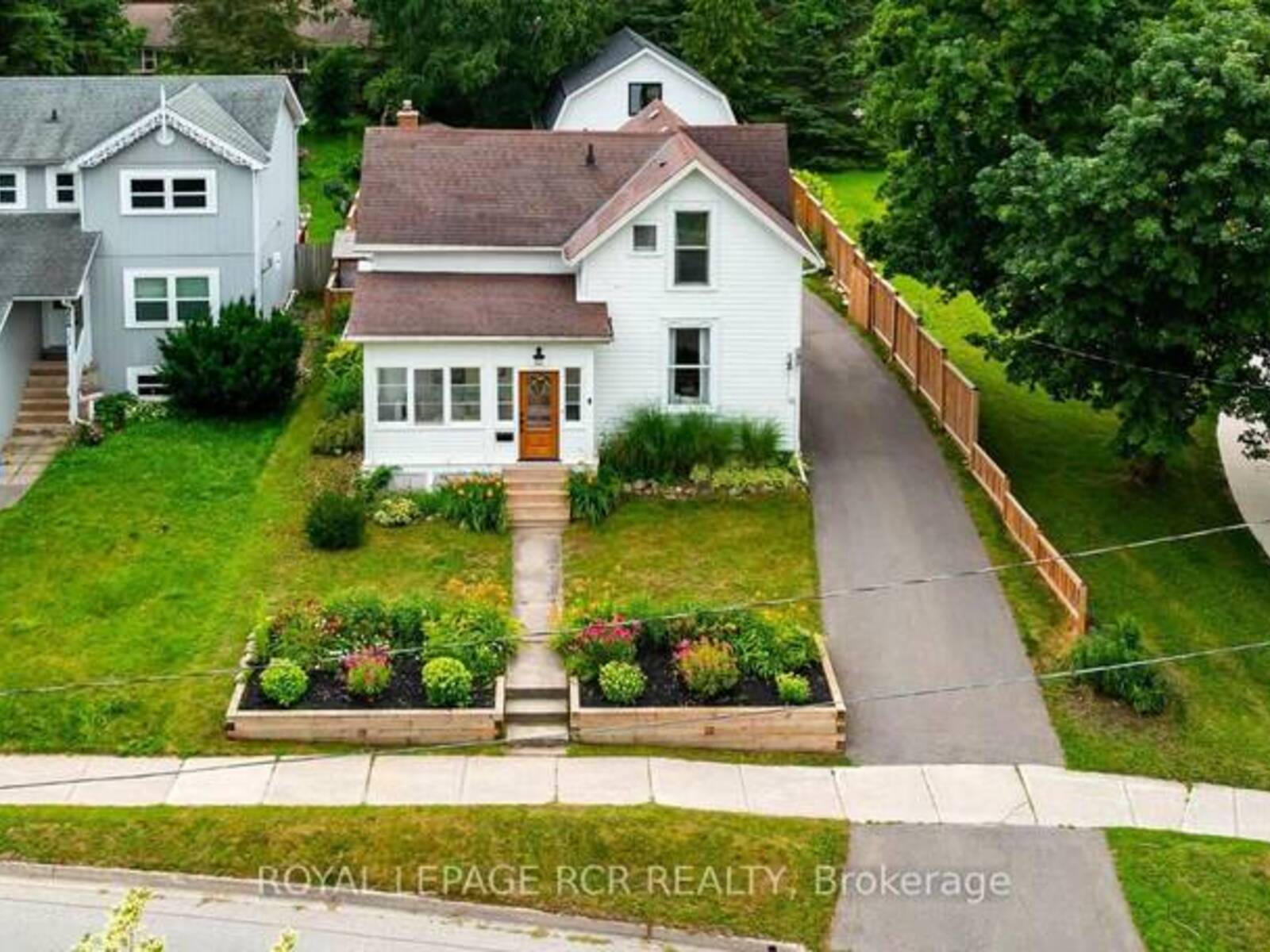 22 JOHN STREET, Orangeville, Ontario L9W 2P1