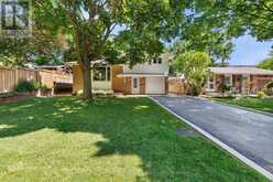 18 OSBORNE CRESCENT | Oakville Ontario | Slide Image Twenty-nine