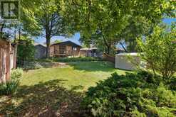 18 OSBORNE CRESCENT | Oakville Ontario | Slide Image Two