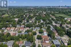 18 OSBORNE CRESCENT | Oakville Ontario | Slide Image Thirty-one