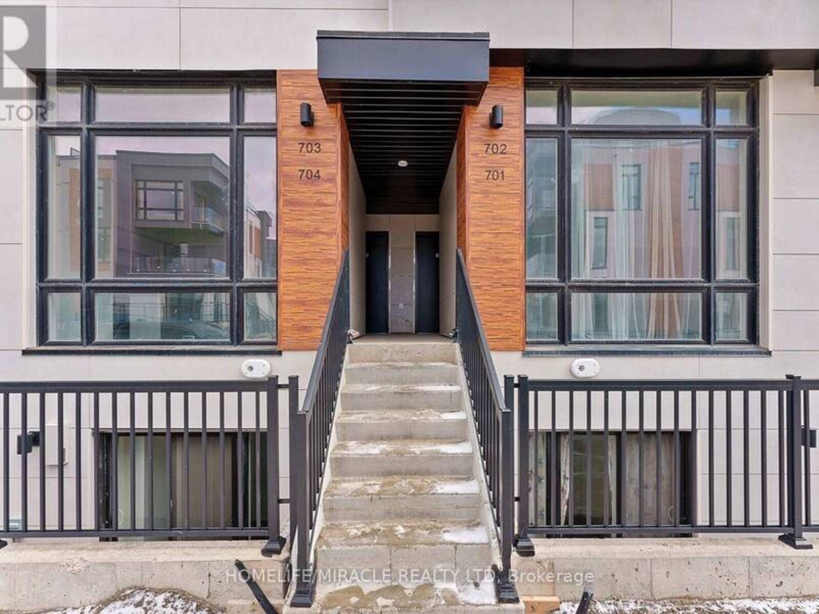TH704 - 5 STECKLEY HOUSE LANE, Richmond Hill, Ontario L4S 0N2