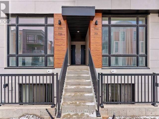 TH704 - 5 STECKLEY HOUSE LANE Richmond Hill Ontario, L4S 0N2 - 2 Bedrooms Condo For Sale