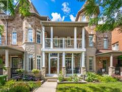 86 RORY ROAD Toronto Ontario, M6L 3G1