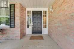 123 BENN DRIVE | Cambridge Ontario | Slide Image Three