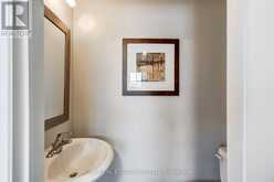 21 RUBY LANG LANE | Toronto Ontario | Slide Image Eight