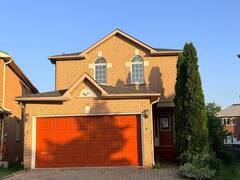 102 MISTY HILLS TRAIL Toronto Ontario, M1X 1T3