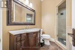 46 LAKE WOODS DRIVE | Whitchurch-Stouffville Ontario | Slide Image Thirty