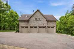 46 LAKE WOODS DRIVE | Whitchurch-Stouffville Ontario | Slide Image Six