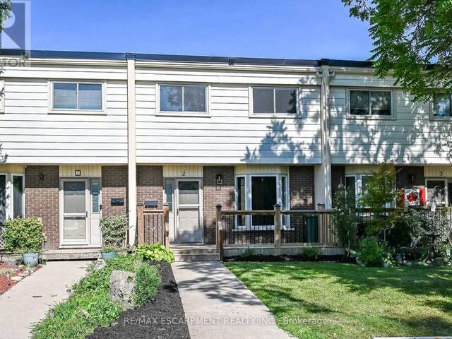 2 - 199 YORK ROAD Dundas Ontario, L9H 1M9 - 3 Bedrooms Condo For Sale