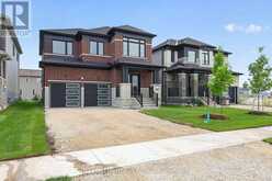 14 LEGACY CIRCLE | Wasaga Beach Ontario | Slide Image Three