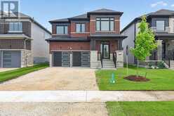 14 LEGACY CIRCLE | Wasaga Beach Ontario | Slide Image Four