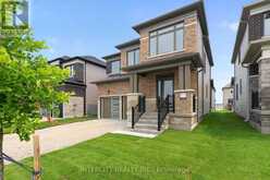18 LEGACY CIRCLE | Wasaga Beach Ontario | Slide Image Five