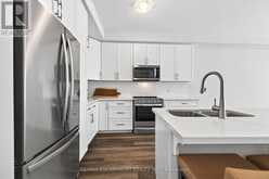 26 GRANITE RIDGE TRAIL | Hamilton Ontario | Slide Image Ten