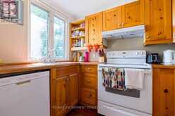 121 EASTBOURNE AVENUE | Hamilton Ontario | Slide Image Thirty