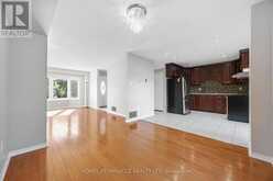 8 LANSBURY DRIVE | Toronto Ontario | Slide Image Ten